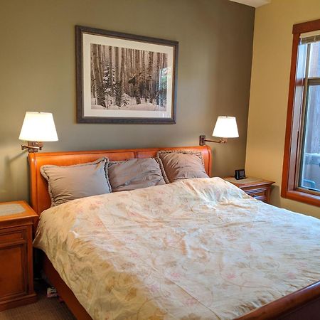 Stunning At Solitude, Steps From Chair Lift, East #103 Brighton Bagian luar foto