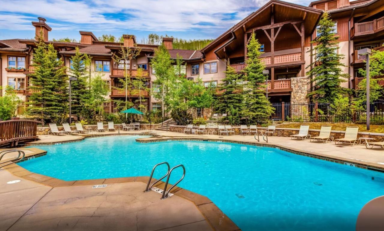 Stunning At Solitude, Steps From Chair Lift, East #103 Brighton Bagian luar foto