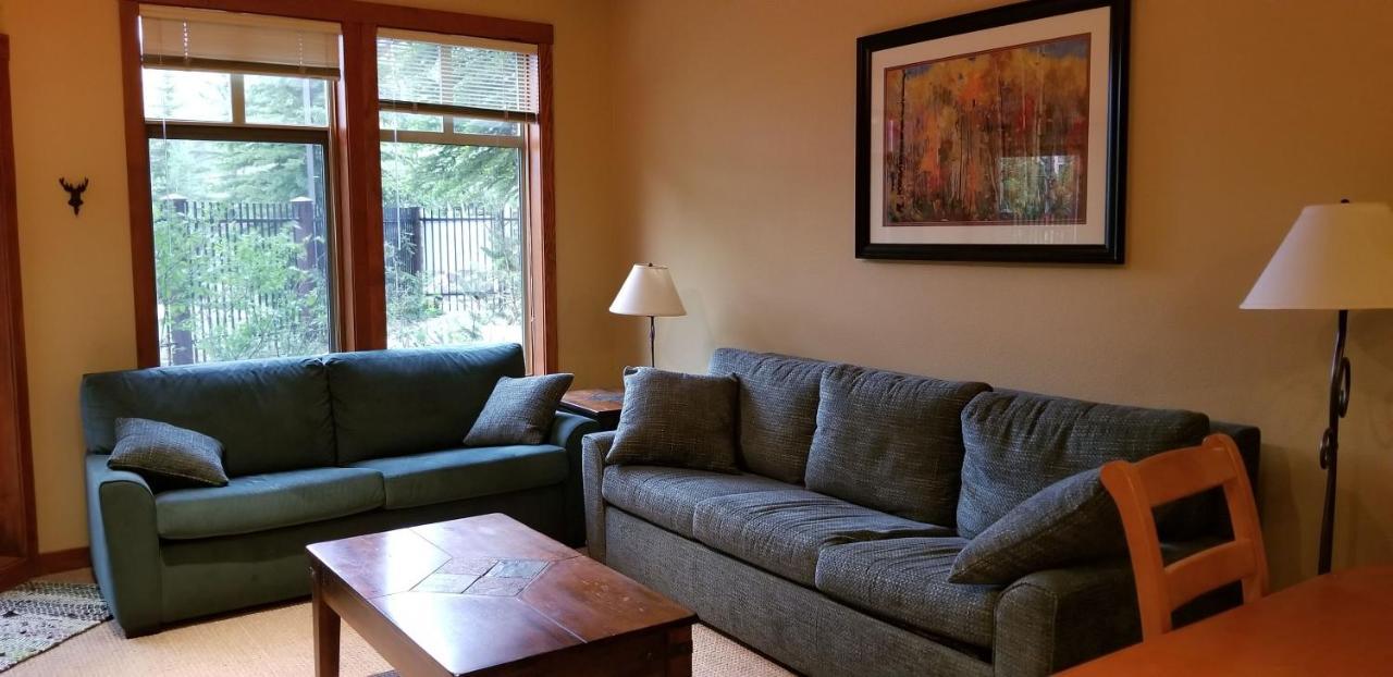 Stunning At Solitude, Steps From Chair Lift, East #103 Brighton Bagian luar foto